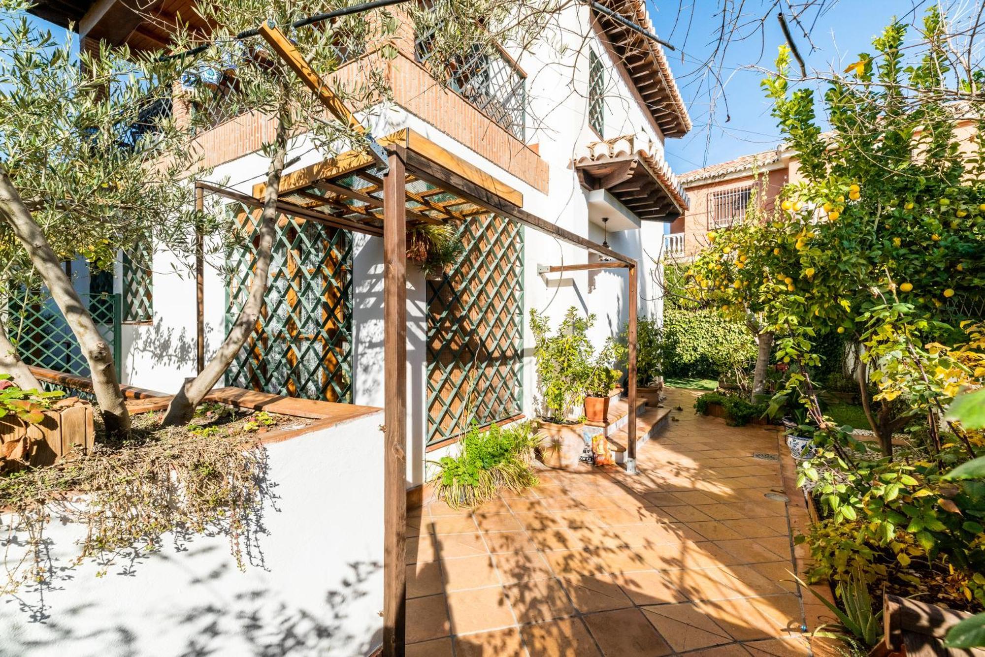 Comfort Breather - El Laurel Granada Exteriér fotografie